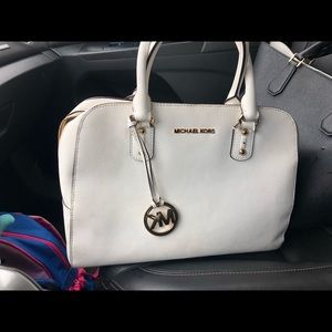 Michael Kors White purse!